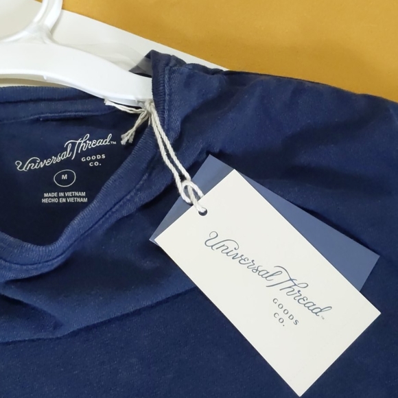 BOGO Universal Thread top - Picture 2 of 7